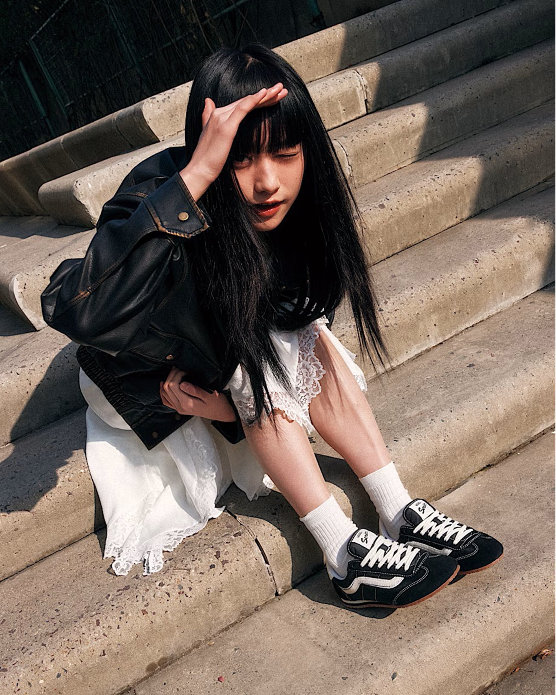 Vans Women's Super Lowpro Shoe - Black