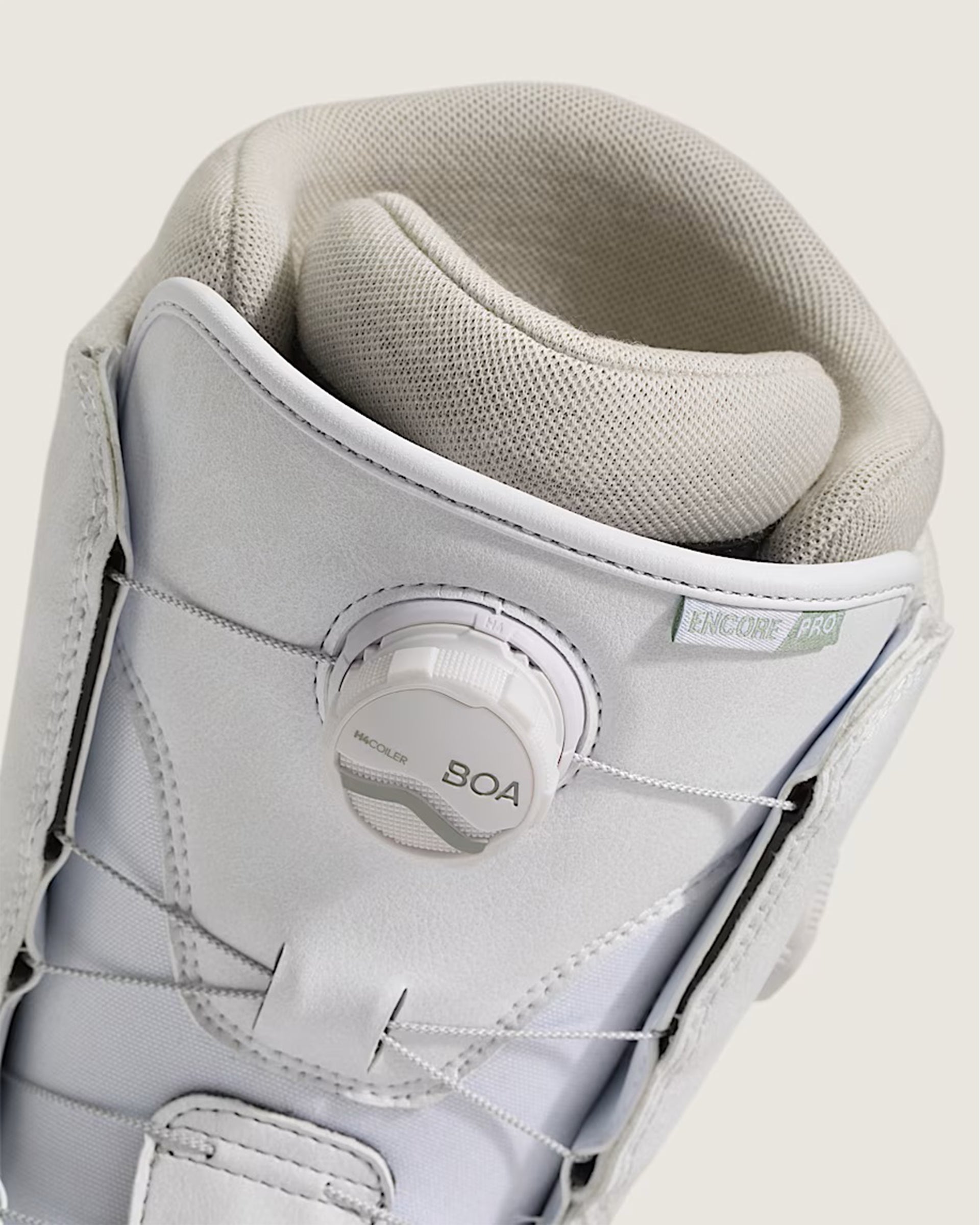 Women's Encore Pro Snowboard Boot '25 - White/Olive Grey