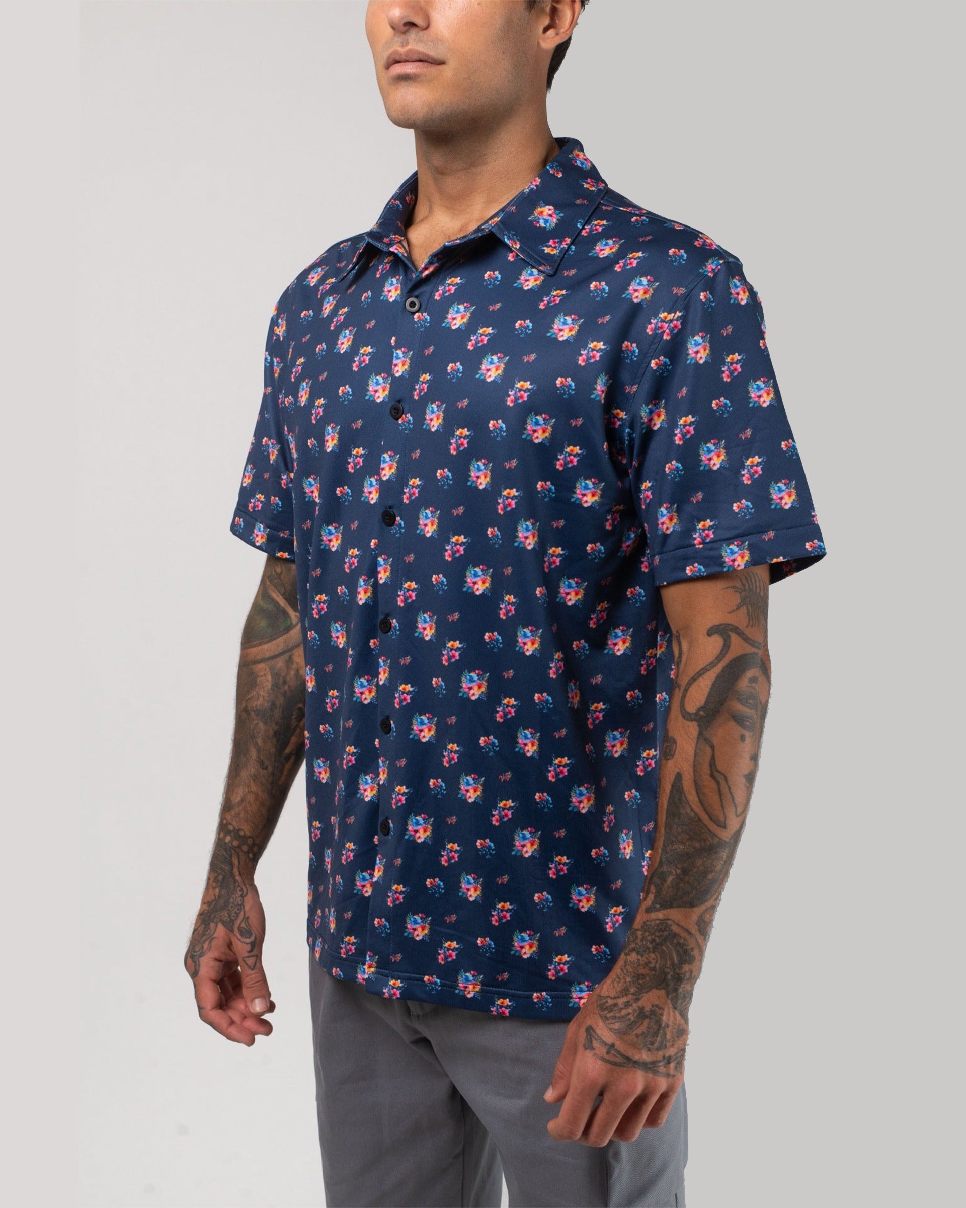 Vast. Men's Aqua Terra Multi Floral Tech Button Up - Navy Multi