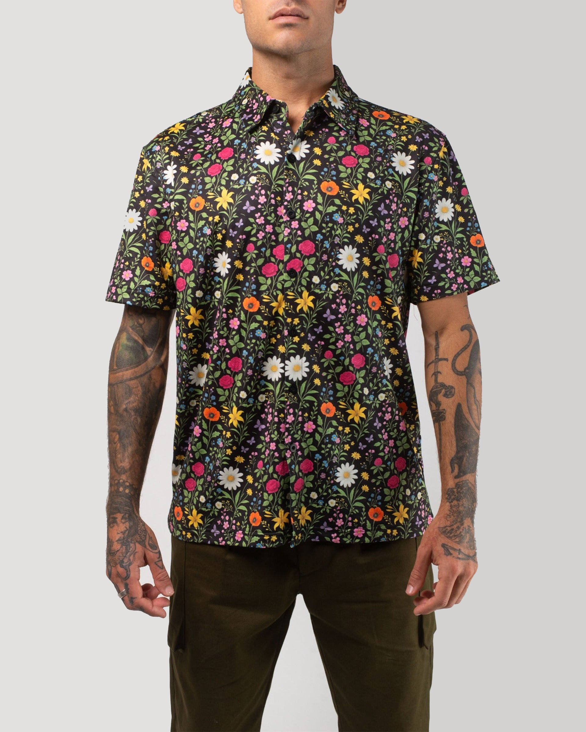 Vast. Men's Aqua Terra Scritti Poltti Tech Button Up Shirt - Black