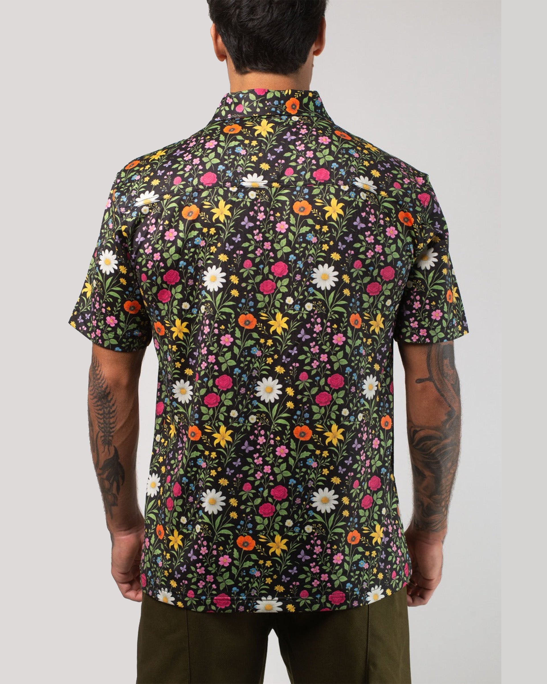Vast. Men's Aqua Terra Scritti Poltti Tech Button Up Shirt - Black