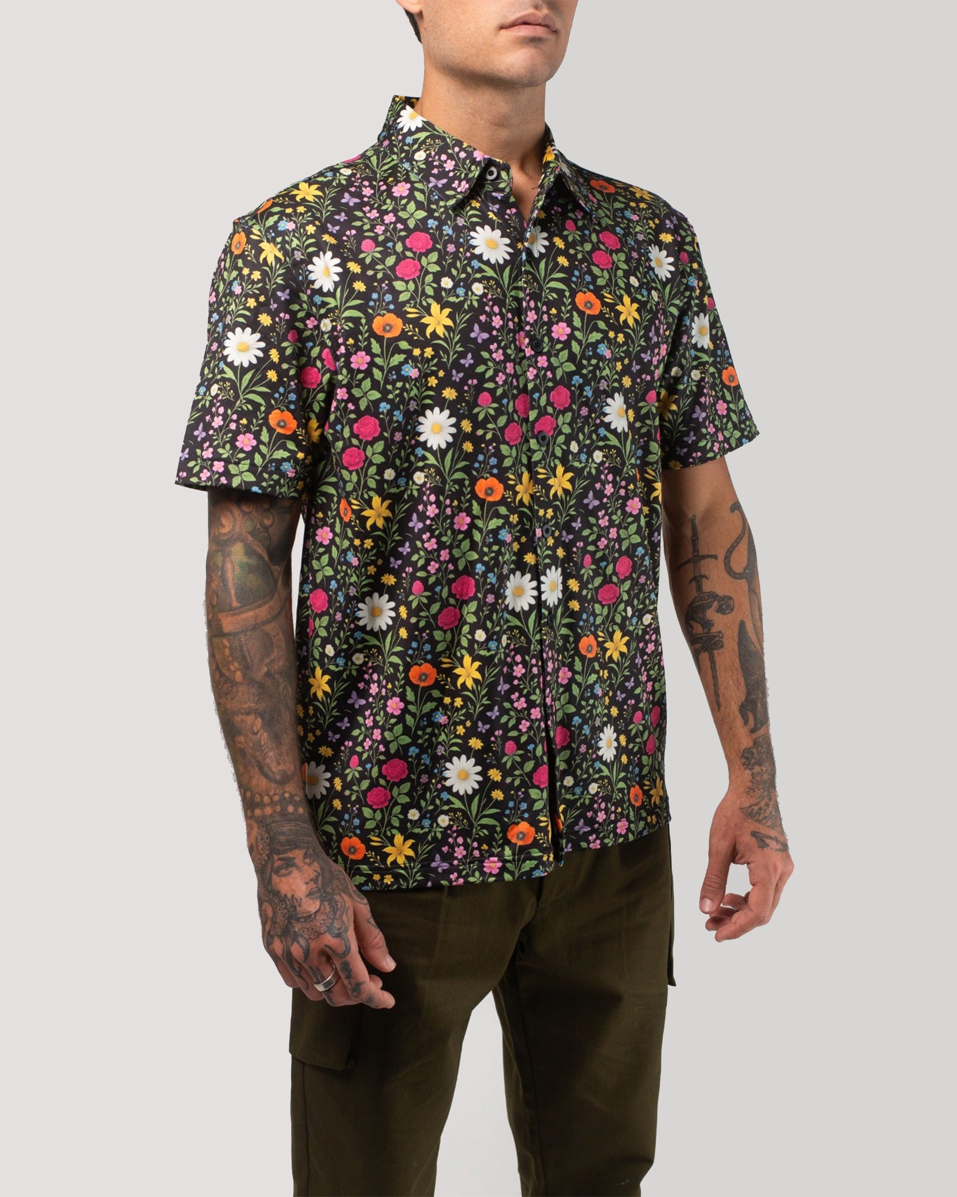 Vast. Men's Aqua Terra Scritti Poltti Tech Button Up Shirt - Black