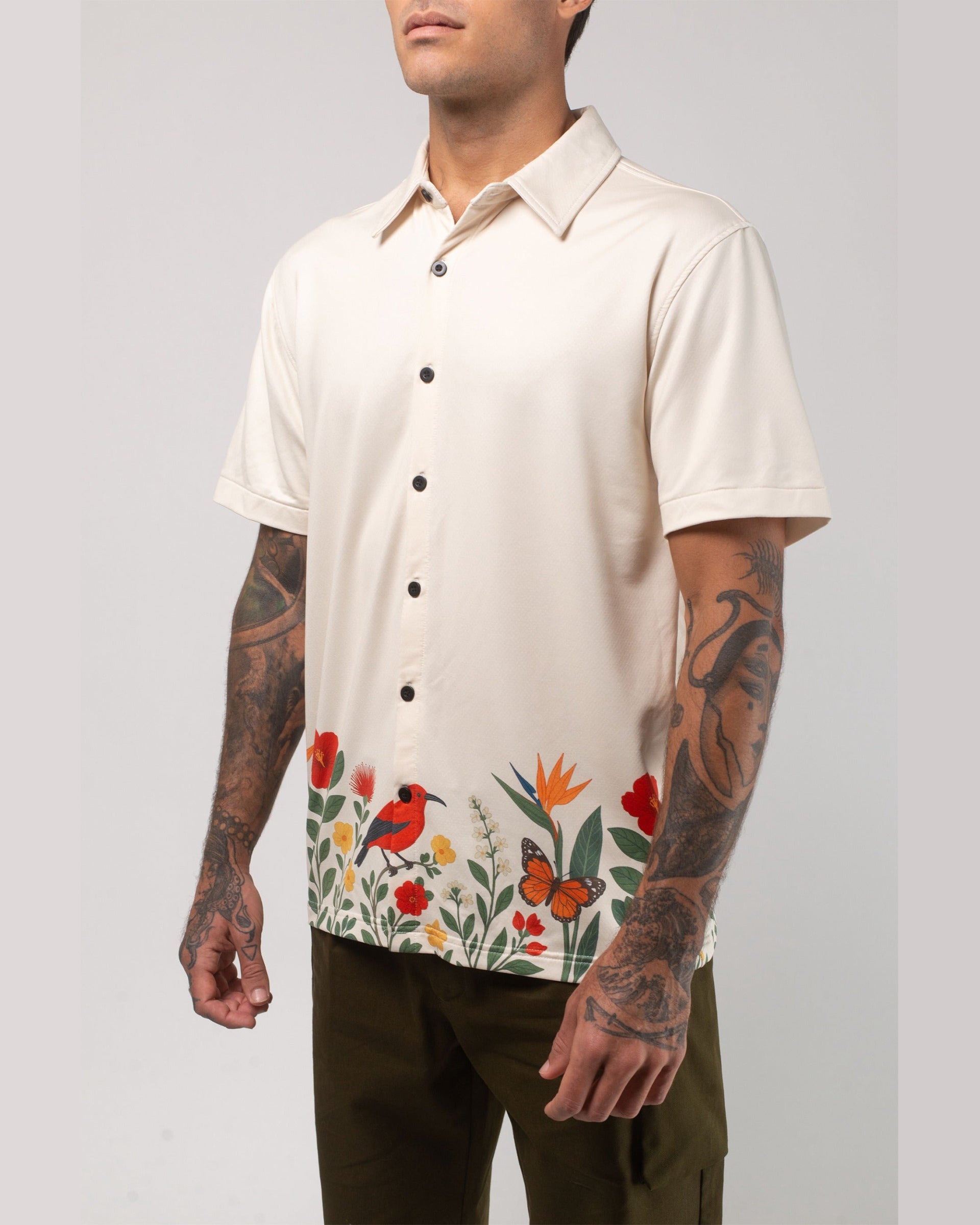 Vast. Men's Aqua Terra Floral Fauna and Forest Tech Button Up Shirt - Sand Multi