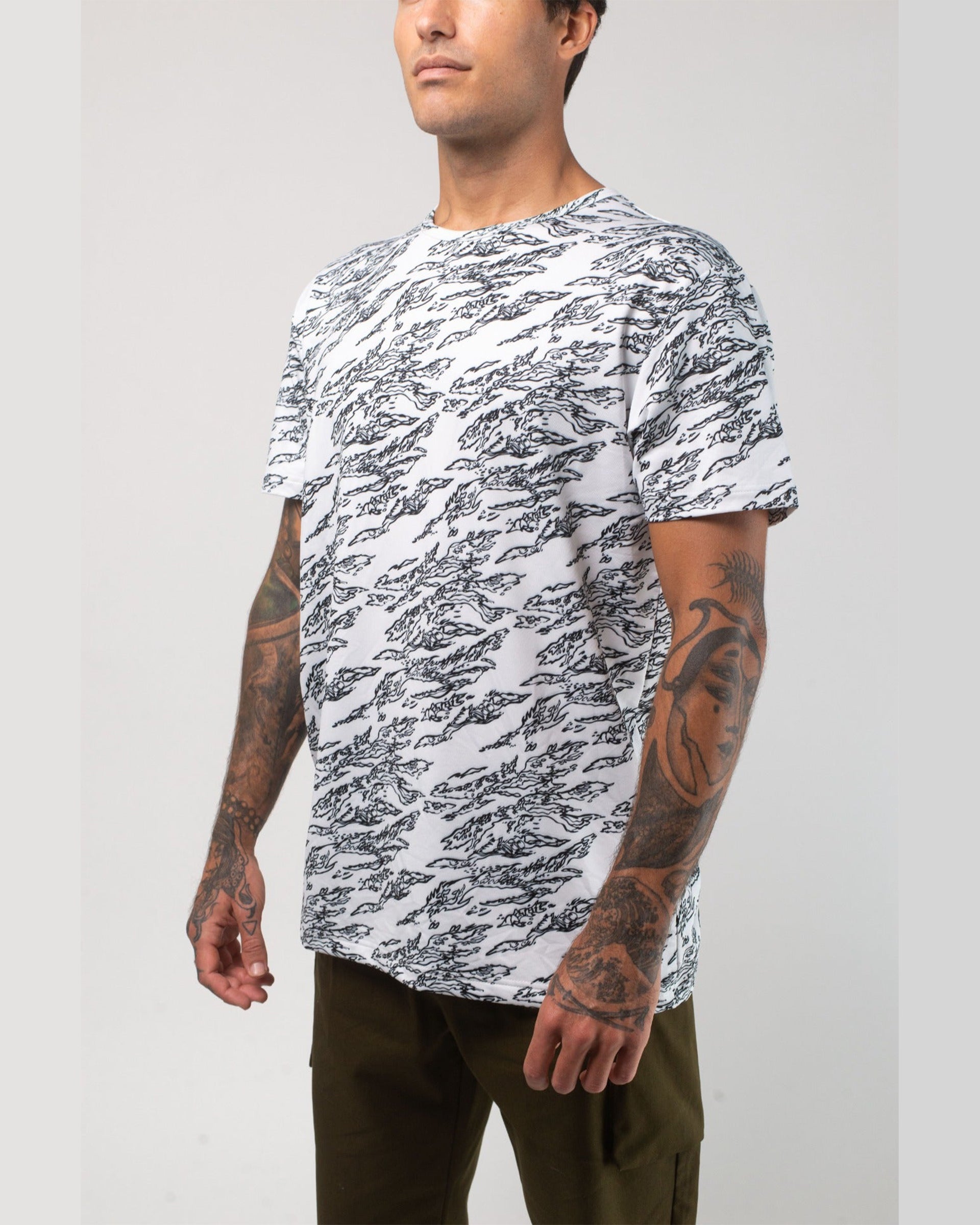 Vast. Men's Aqua Terra Shadow Camo Tech Short Sleeve T-Shirt - White