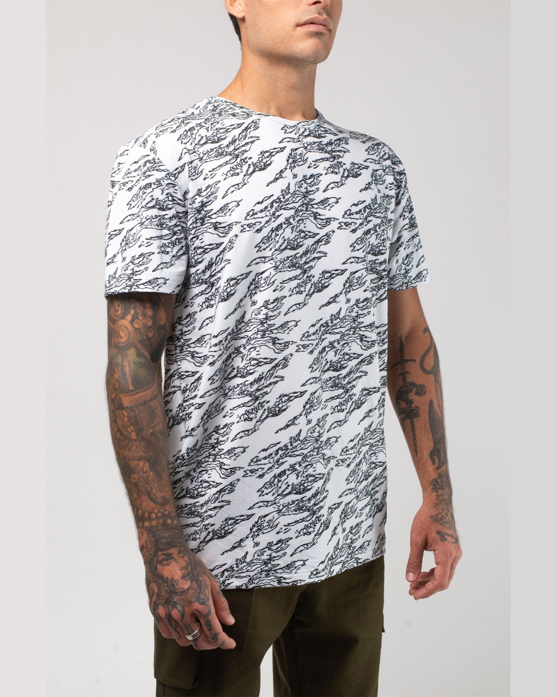 Vast. Men's Aqua Terra Shadow Camo Tech Short Sleeve T-Shirt - White