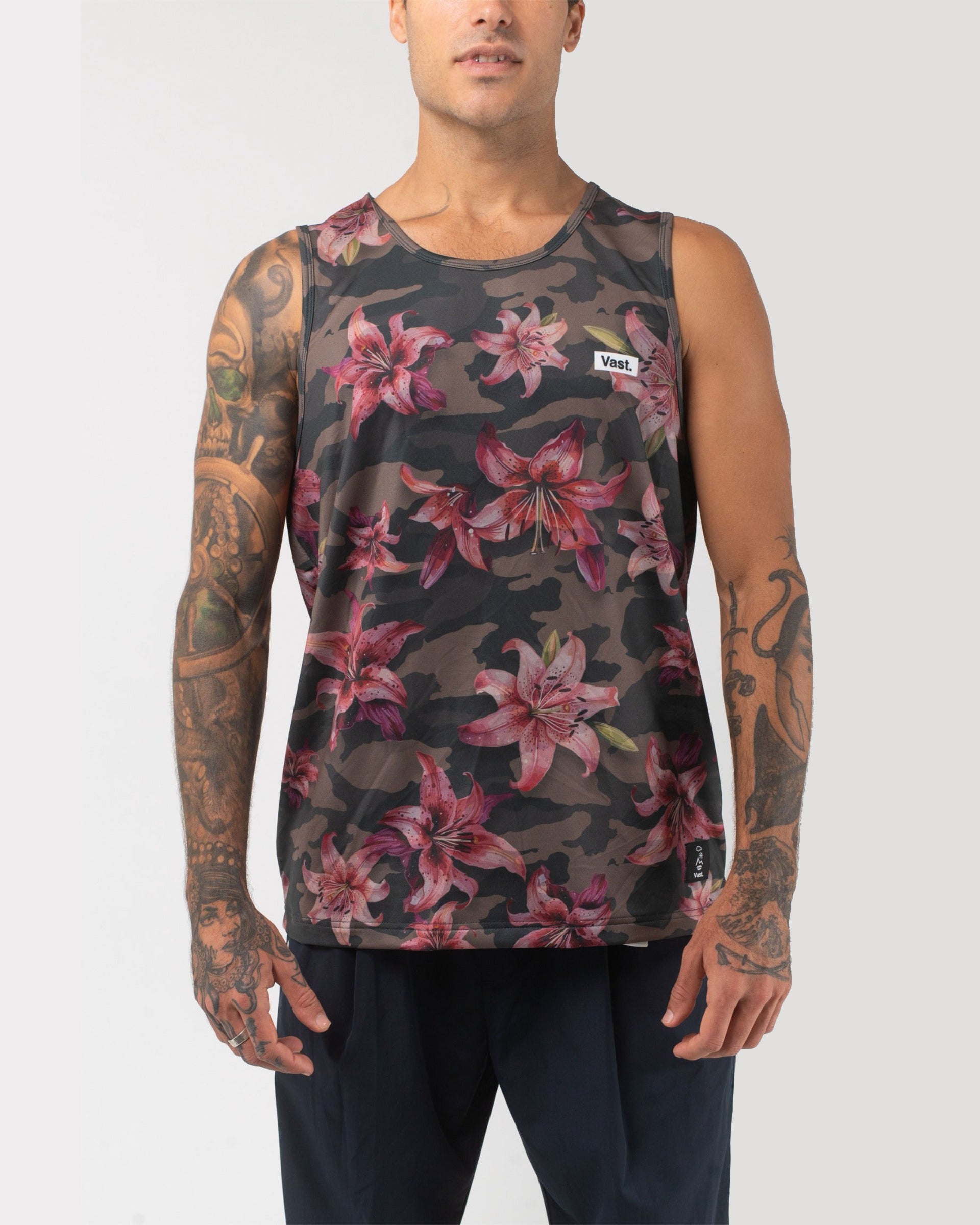 Vast. Men's Aqua Terra Floral Blend Camo Tech Tank Top - Camo