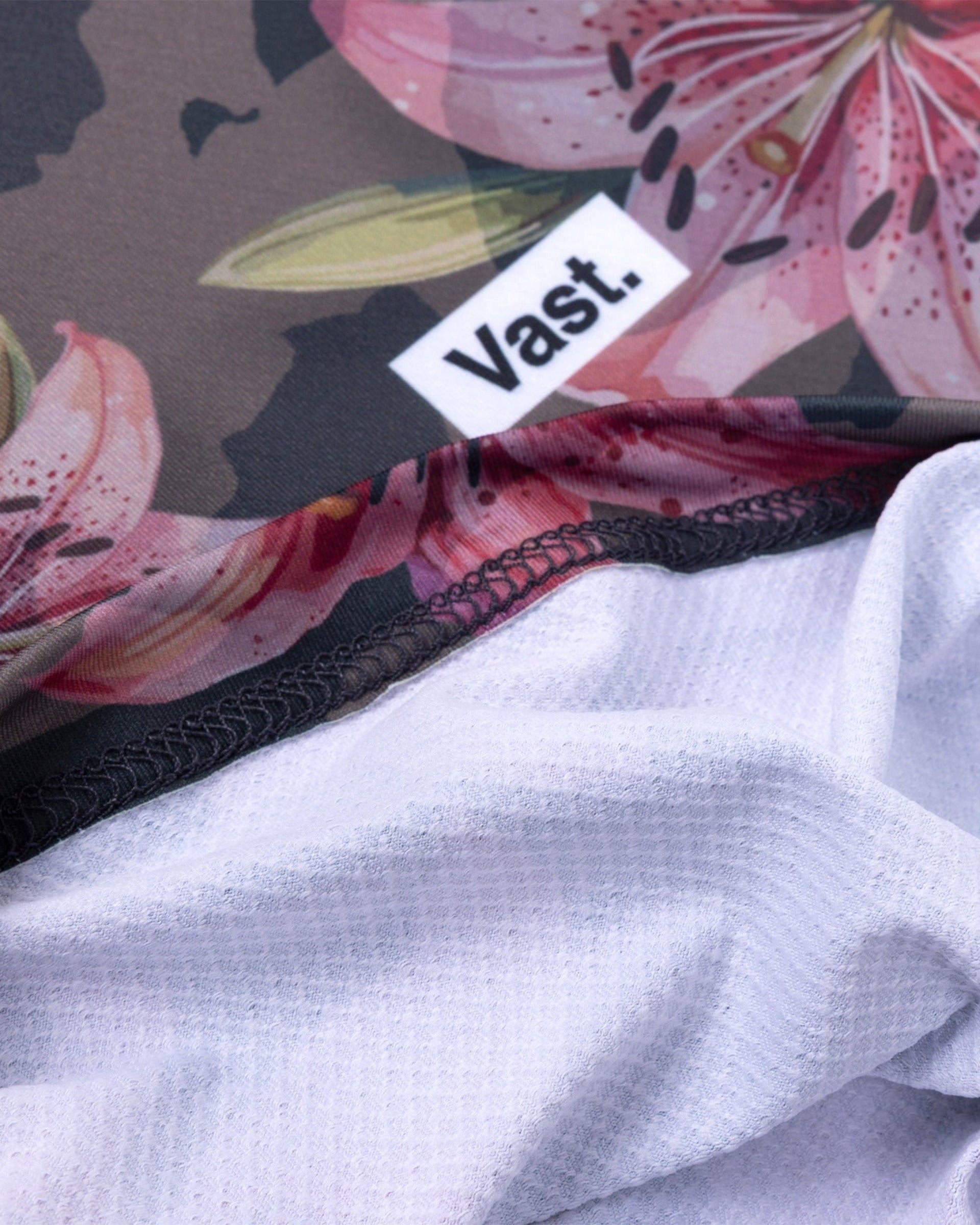 Vast. Men's Aqua Terra Floral Blend Camo Tech Tank Top - Camo