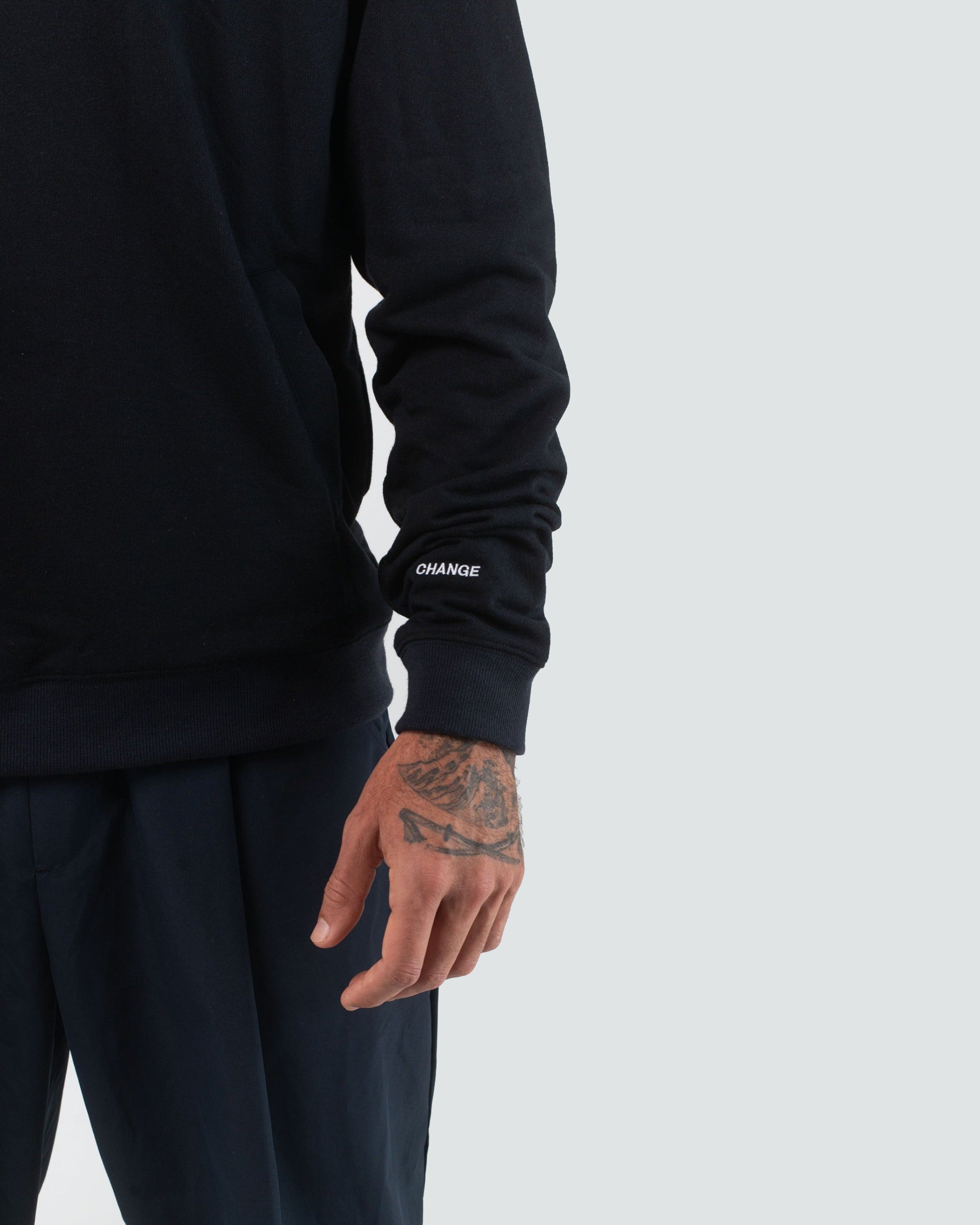 Vast. Men's Elements Lightweight Pullover Crewneck Sweatshirt - Black