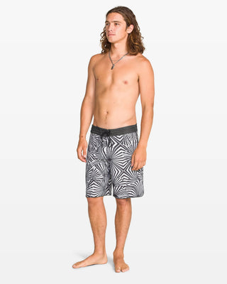 Volcom Barnacle Scallop Stoney 19" Boardshorts - Off White