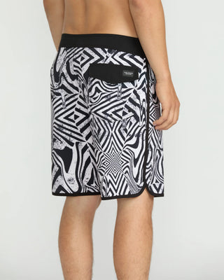 Volcom Infuse Scallop Mod 19" Boardshort - White/Black