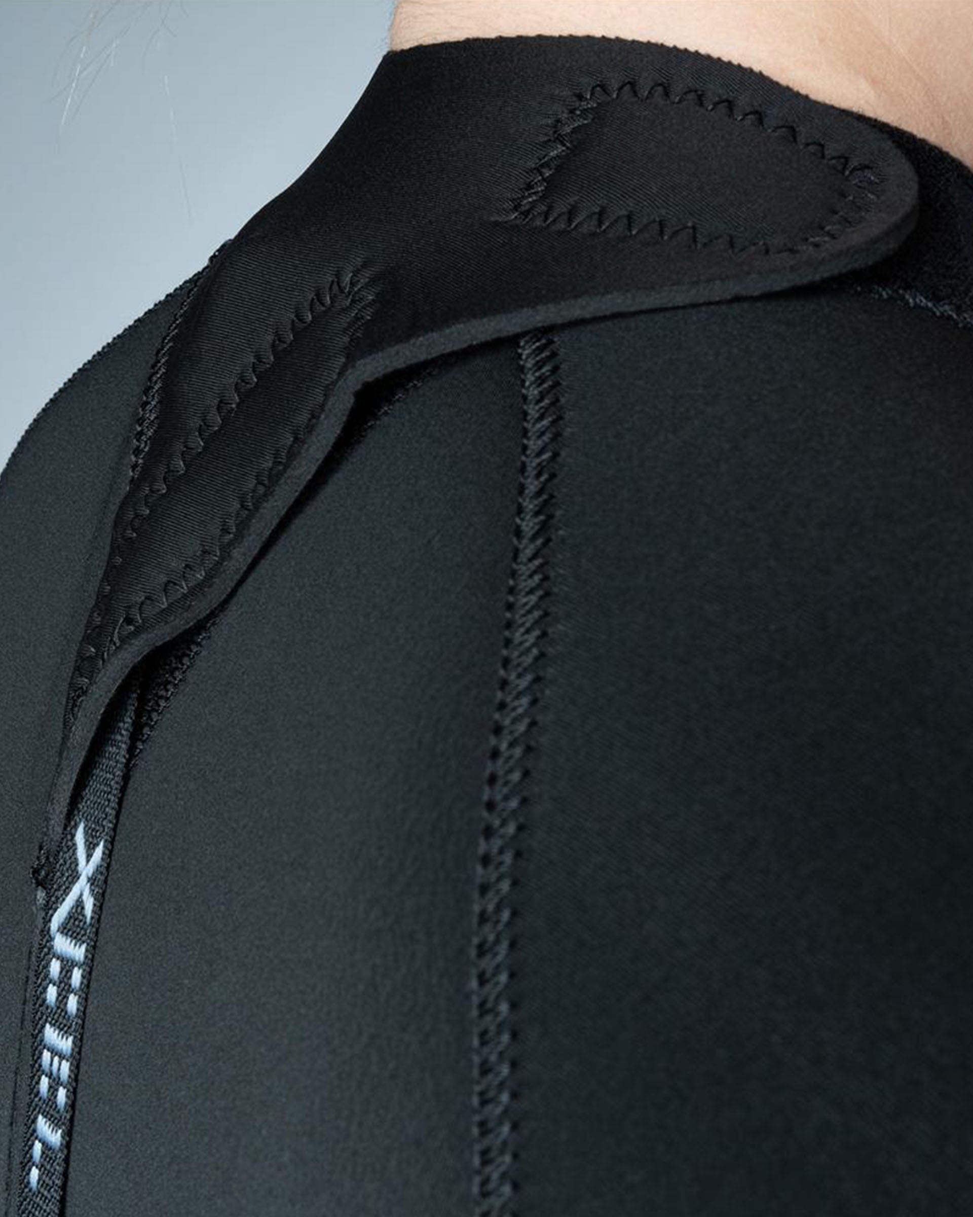 Xcel Women's Axis Back Zip Full Wetsuit 3/2mm - Black/Palm-Monstera Print
