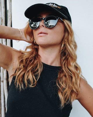 I-SEA Ella Sunglasses - Black/Smoke