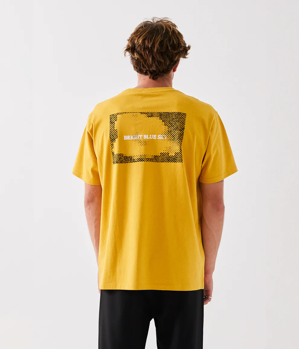 Former Men`s Excavation S/S T-Shirt - GOLD