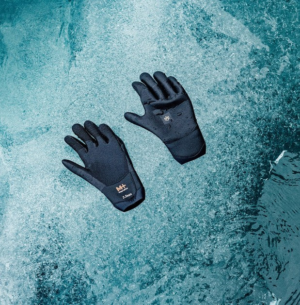 Manera Magma 2.5mm Surf Gloves - Black 