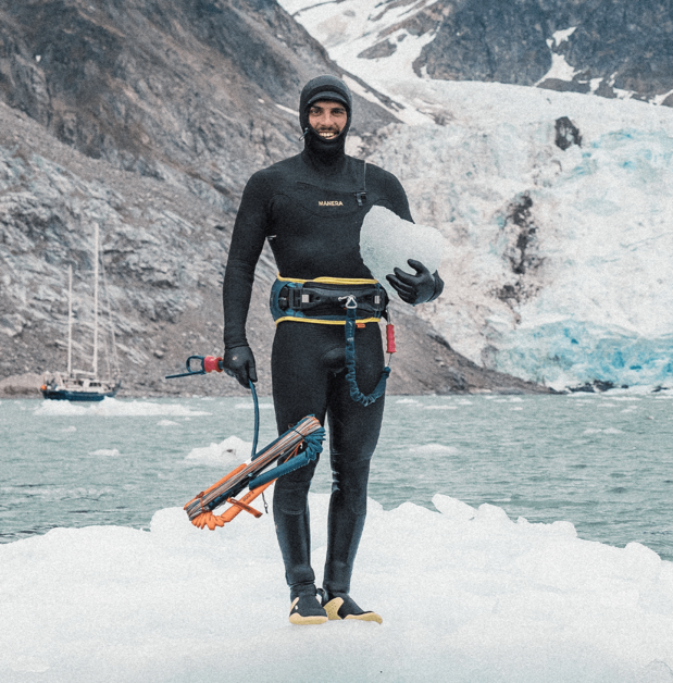 Manera Men's Magma Meteor 6/4mm Chest Zip Hooded Fullsuit Wetsuit